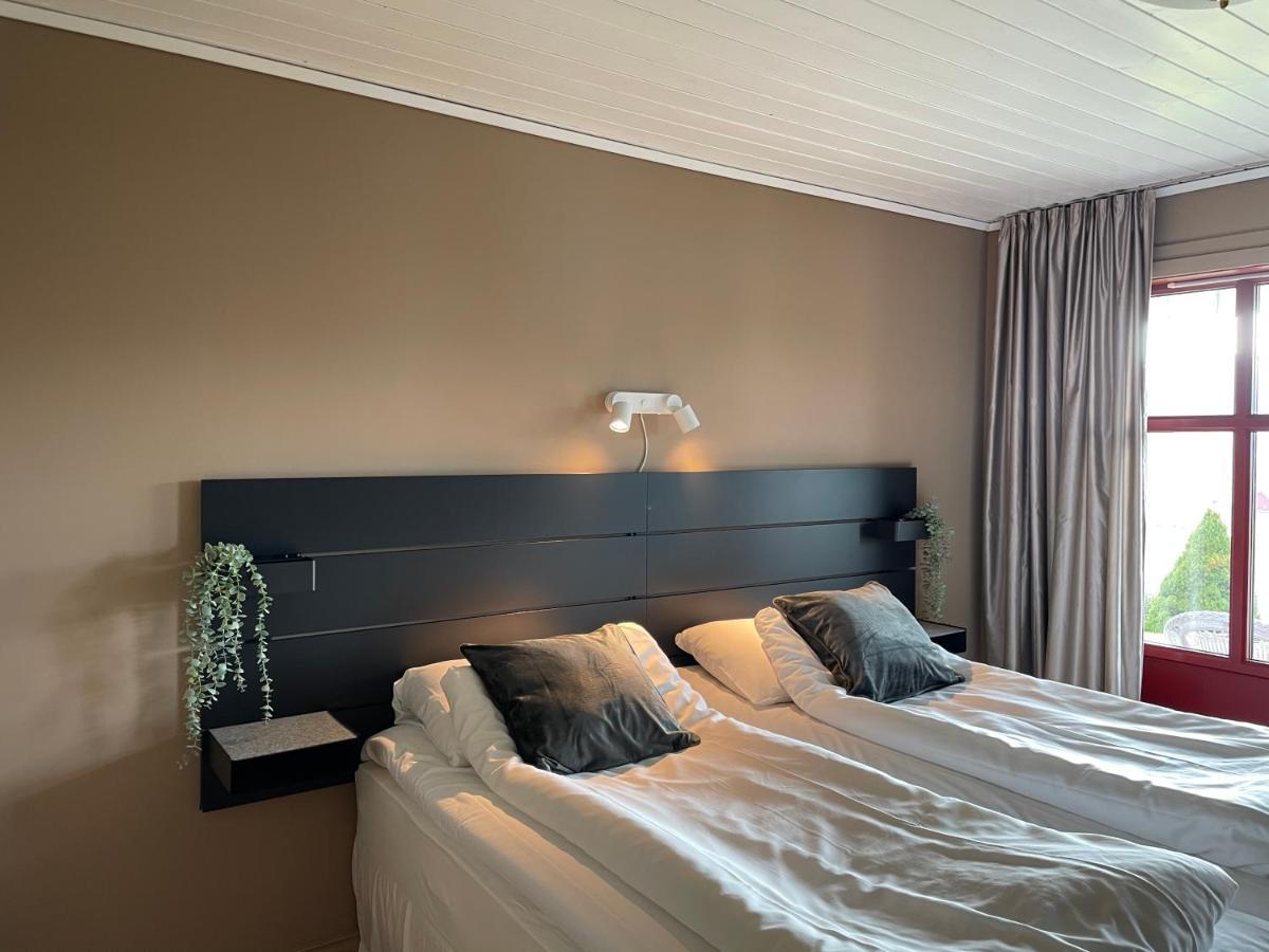 Hoiland Gard Gardshotellet Hjelmeland Exterior foto