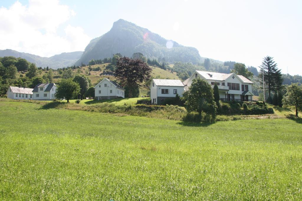 Hoiland Gard Gardshotellet Hjelmeland Exterior foto