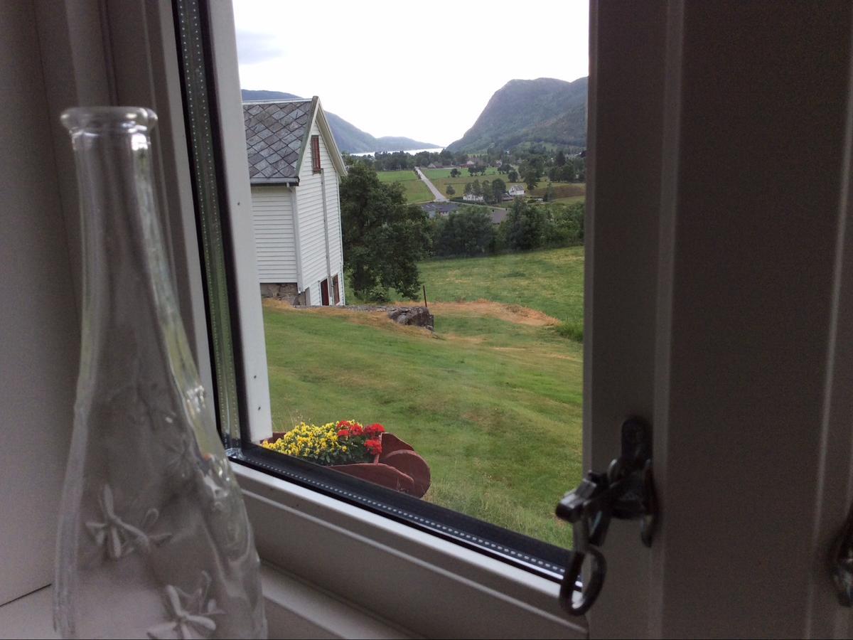 Hoiland Gard Gardshotellet Hjelmeland Exterior foto